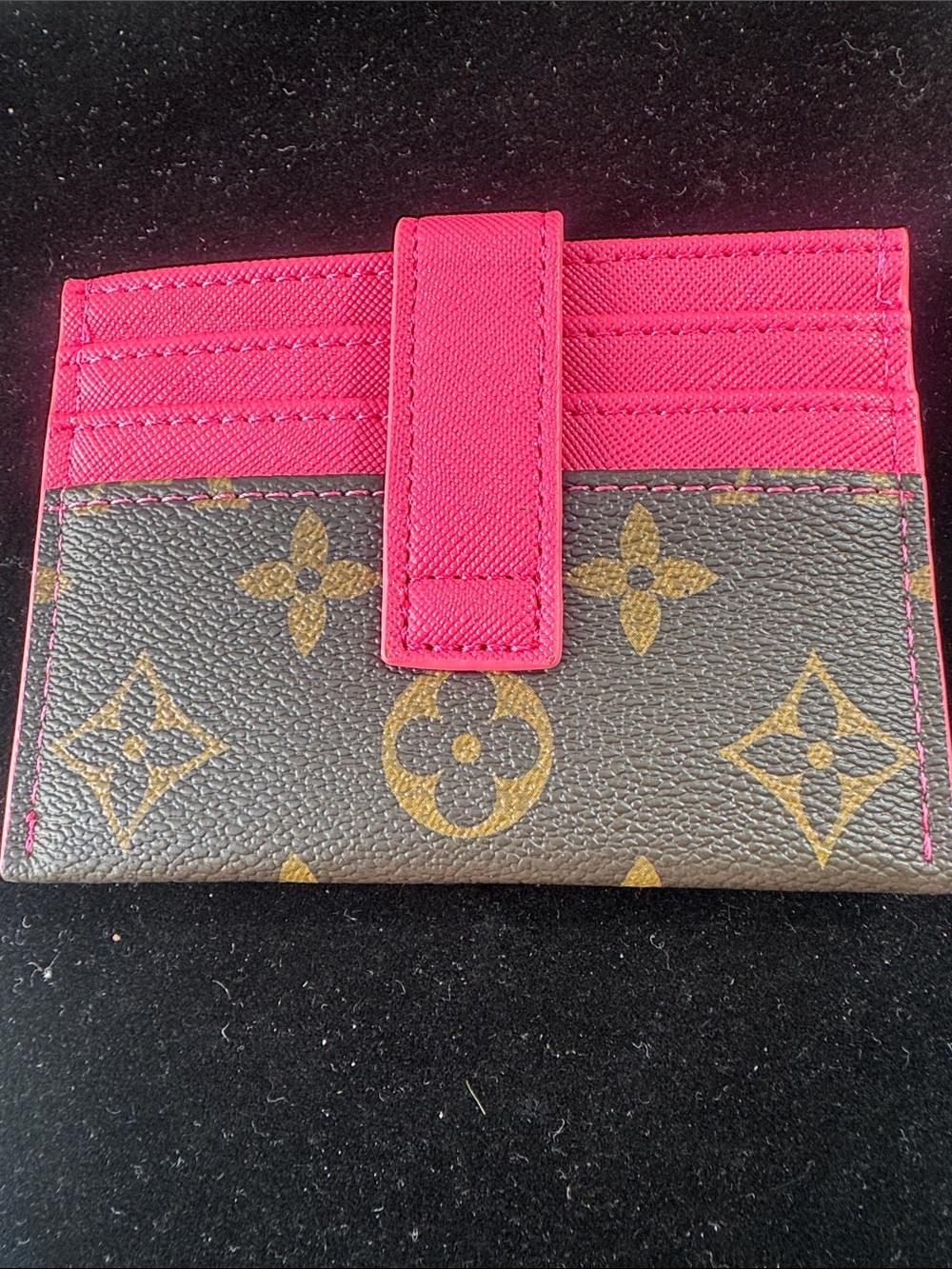 Card holder with Fuchsia Trim